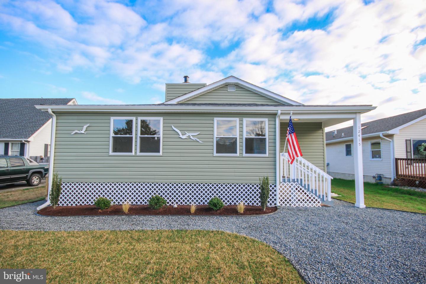 12415 W TORQUAY RD   - REMAX Realty Group Rehoboth Real Estate