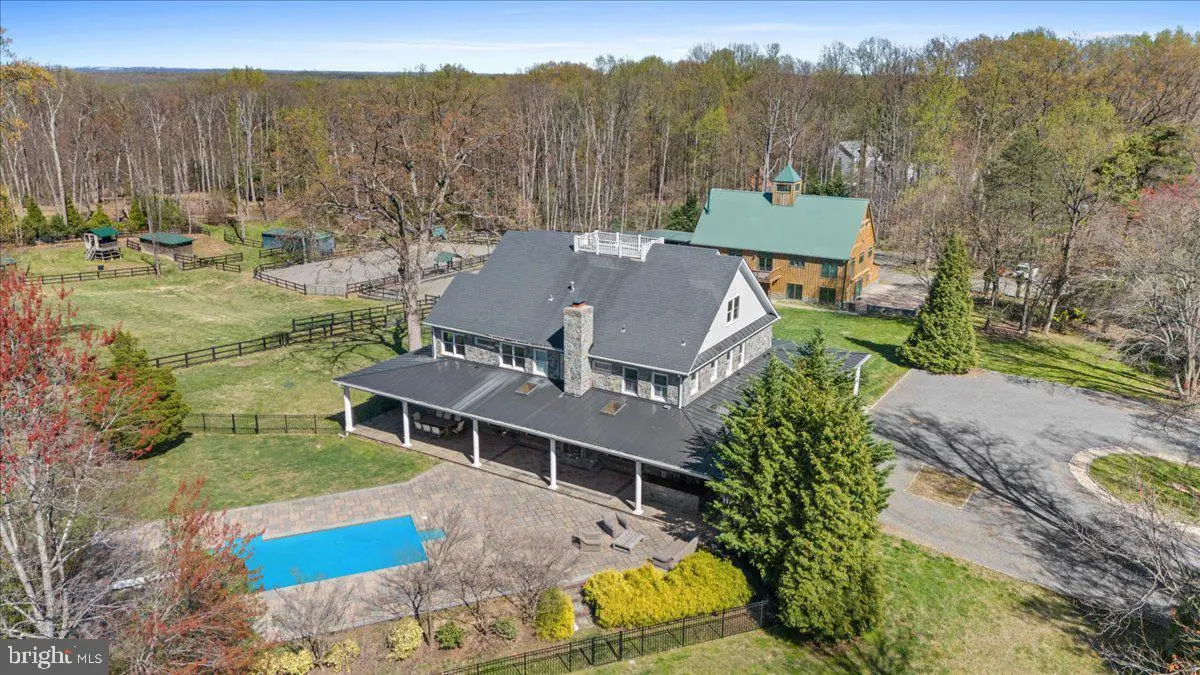 815 BLACKS HILL RD   - REMAX Realty Group Rehoboth Real Estate