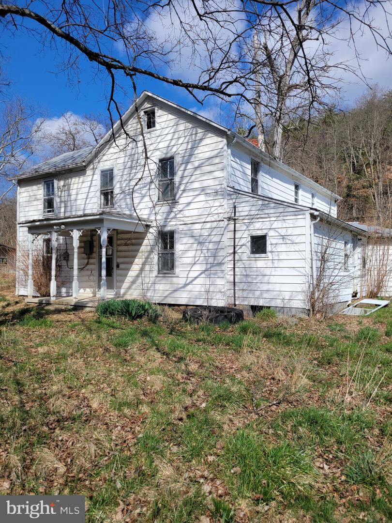 99 LITTLE CACAPON RD   - REMAX Realty Group Rehoboth Real Estate
